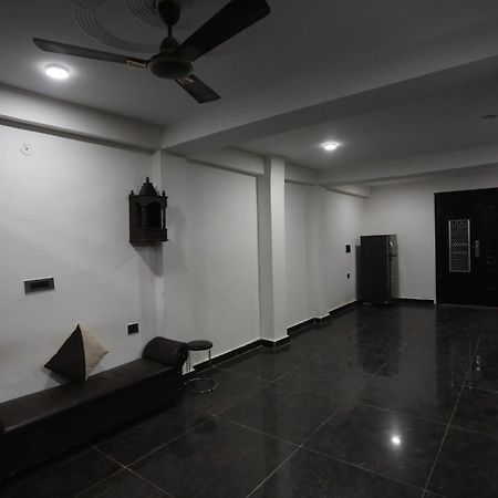 Hotel Twamev Couple Friendly Laxmi Nagar Νέο Δελχί Εξωτερικό φωτογραφία